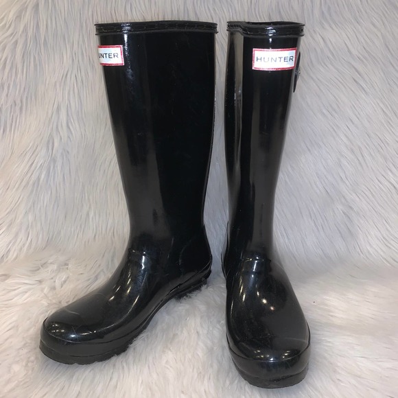Hunter Original Tall Gloss Wellington Waterproof Rain Boots in Black - Picture 5 of 12